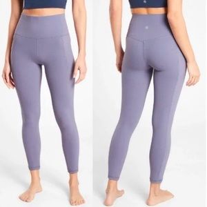 Athleta Salutation Stash Pocket Leggings (22”) - size XS